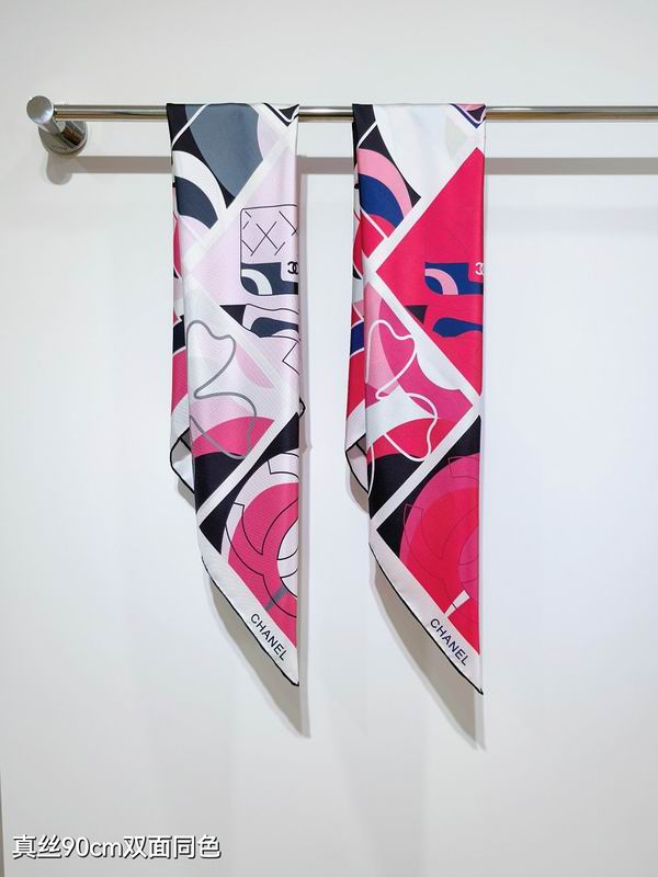 Chanel silk scarf hm30